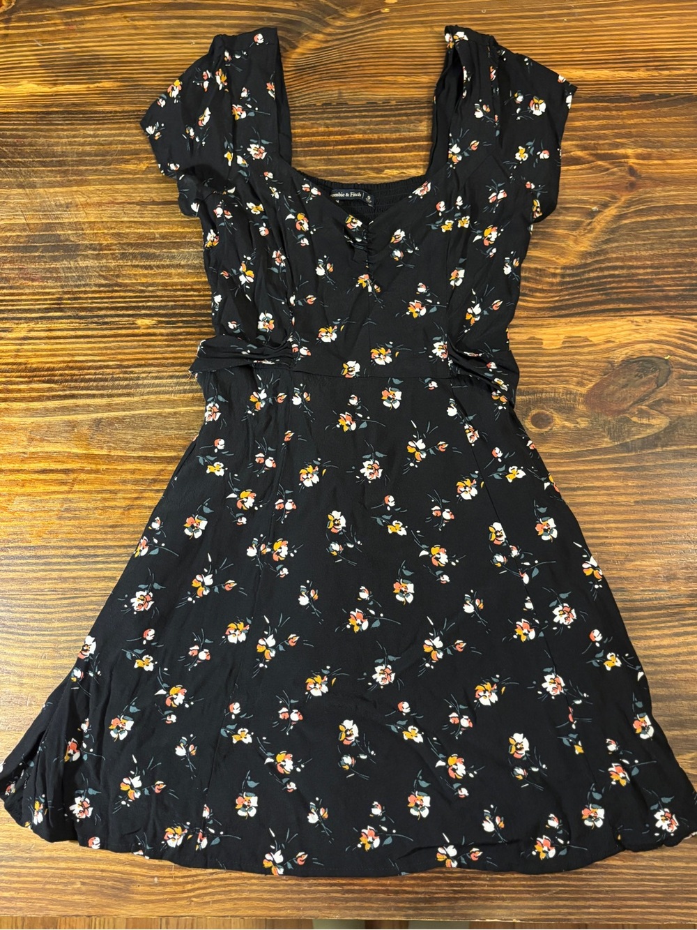 Abercrombie & Fitch Black Floral Mini Dress Women’s Size Small Smocked Back Tie